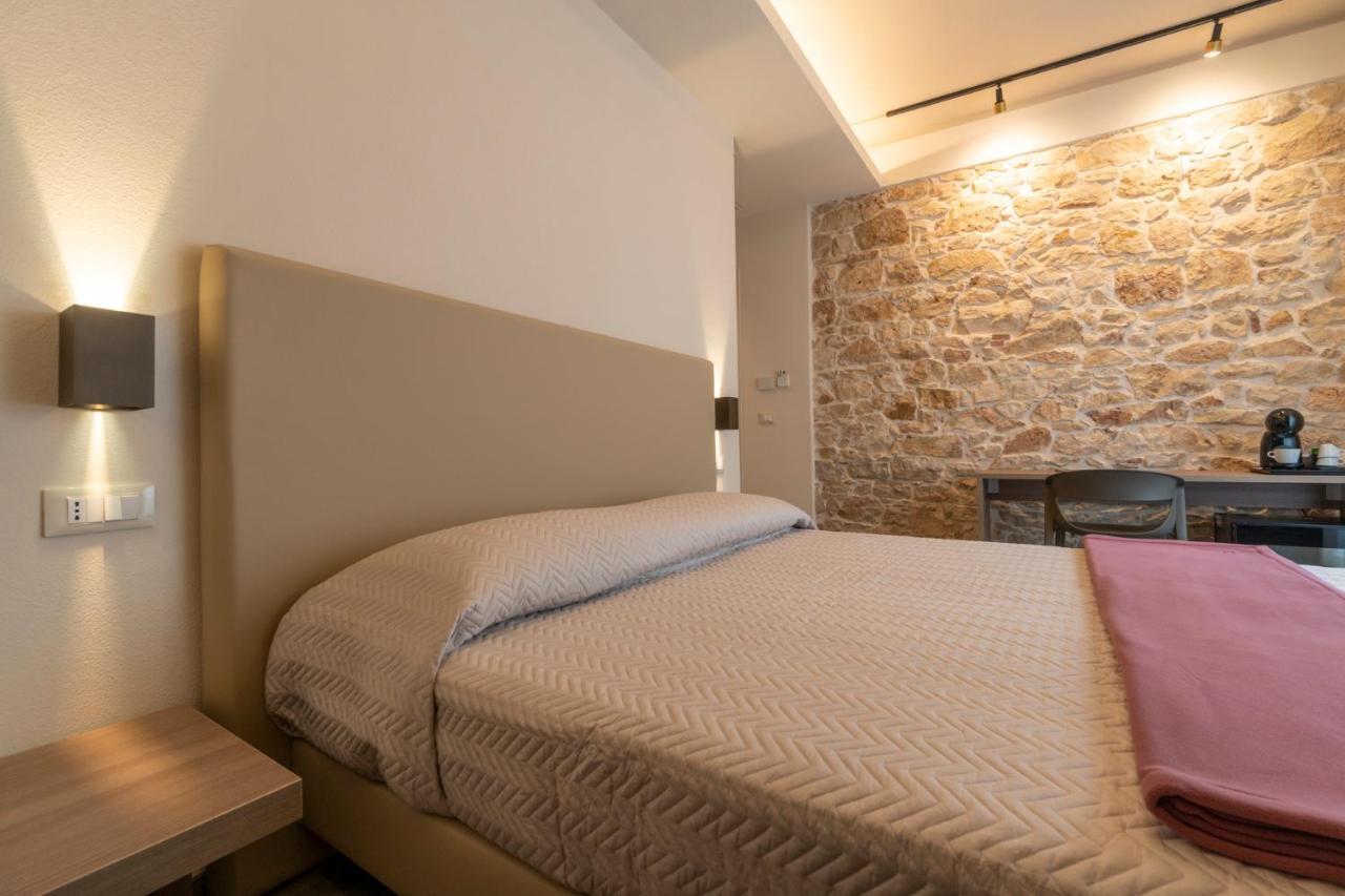 Goloritze Room And Breakfast Baunei Exterior photo